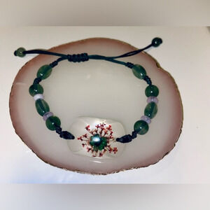 2for30$ Women’s forest GREEN adjustable Bracelet beads and epoxy flower handmade
